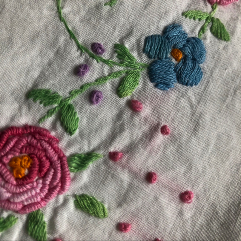 Pillowcase with embroidered flowers